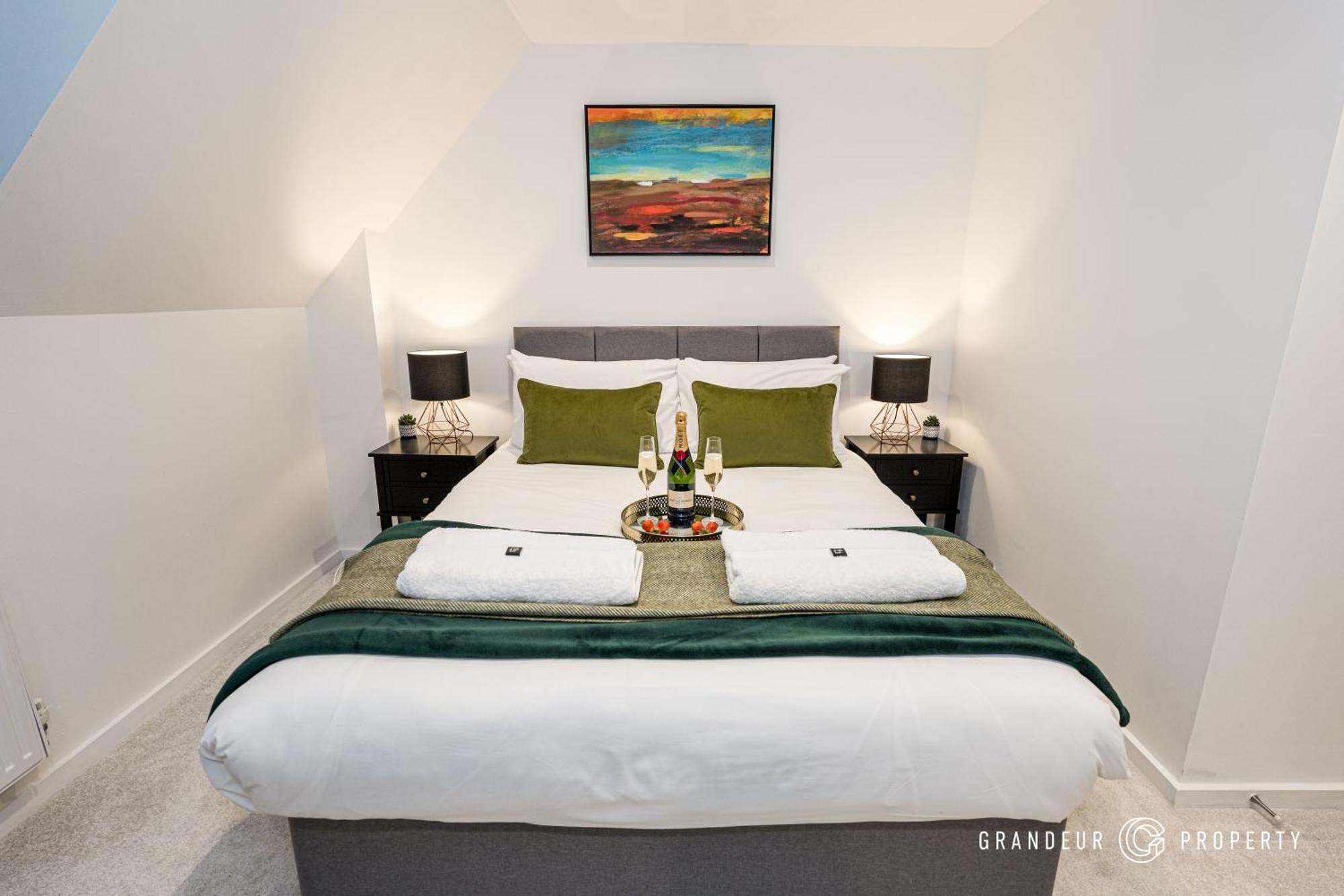 The Hideaway By Grandeur Property Борнмут Экстерьер фото