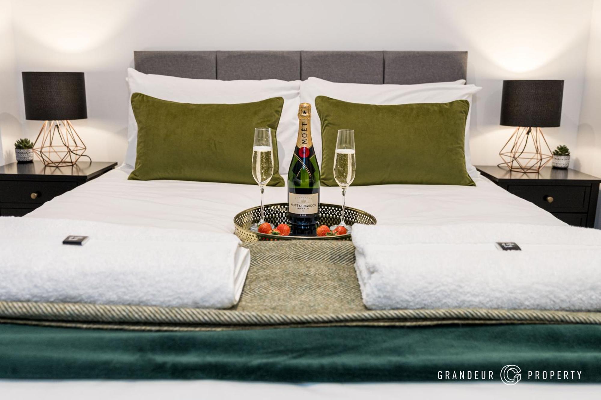 The Hideaway By Grandeur Property Борнмут Экстерьер фото